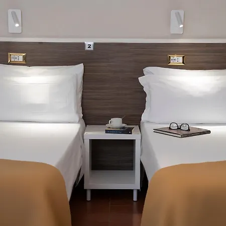 Hostal Budget Des Arts *