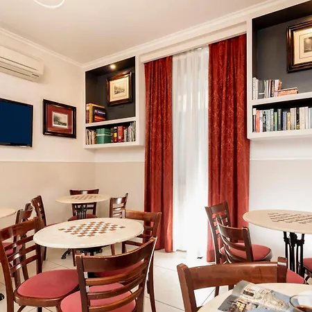 Budget Des Arts Hostal *