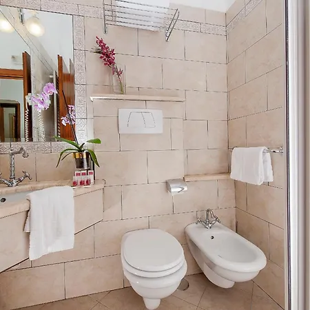 Hostal Budget Des Arts Roma