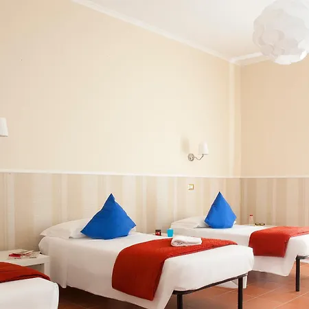 Budget Des Arts Hostel Roma