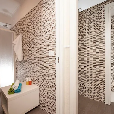 Hostel Budget Des Arts *