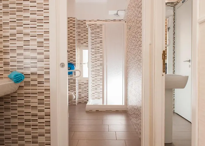 Budget Des Arts 旅馆 *