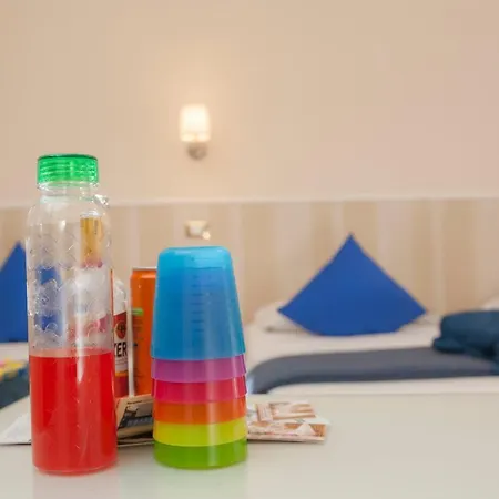 Budget Rooms Des Arts Hostel