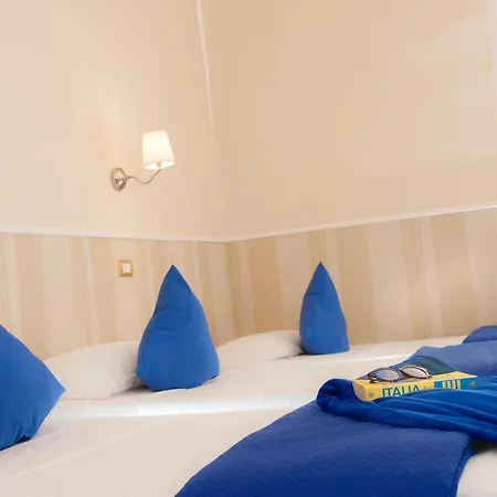 Hostel Budget Rooms Des Arts Rome