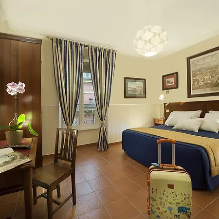 Budget Rooms Des Arts *
