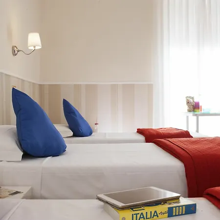 Hostel Budget Rooms Des Arts Rome